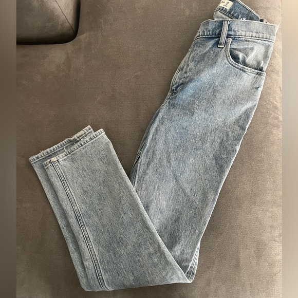 ABERCROMBIE & FITCH - 90s high rise jeans, crossover front button. - Picture 4 of 4